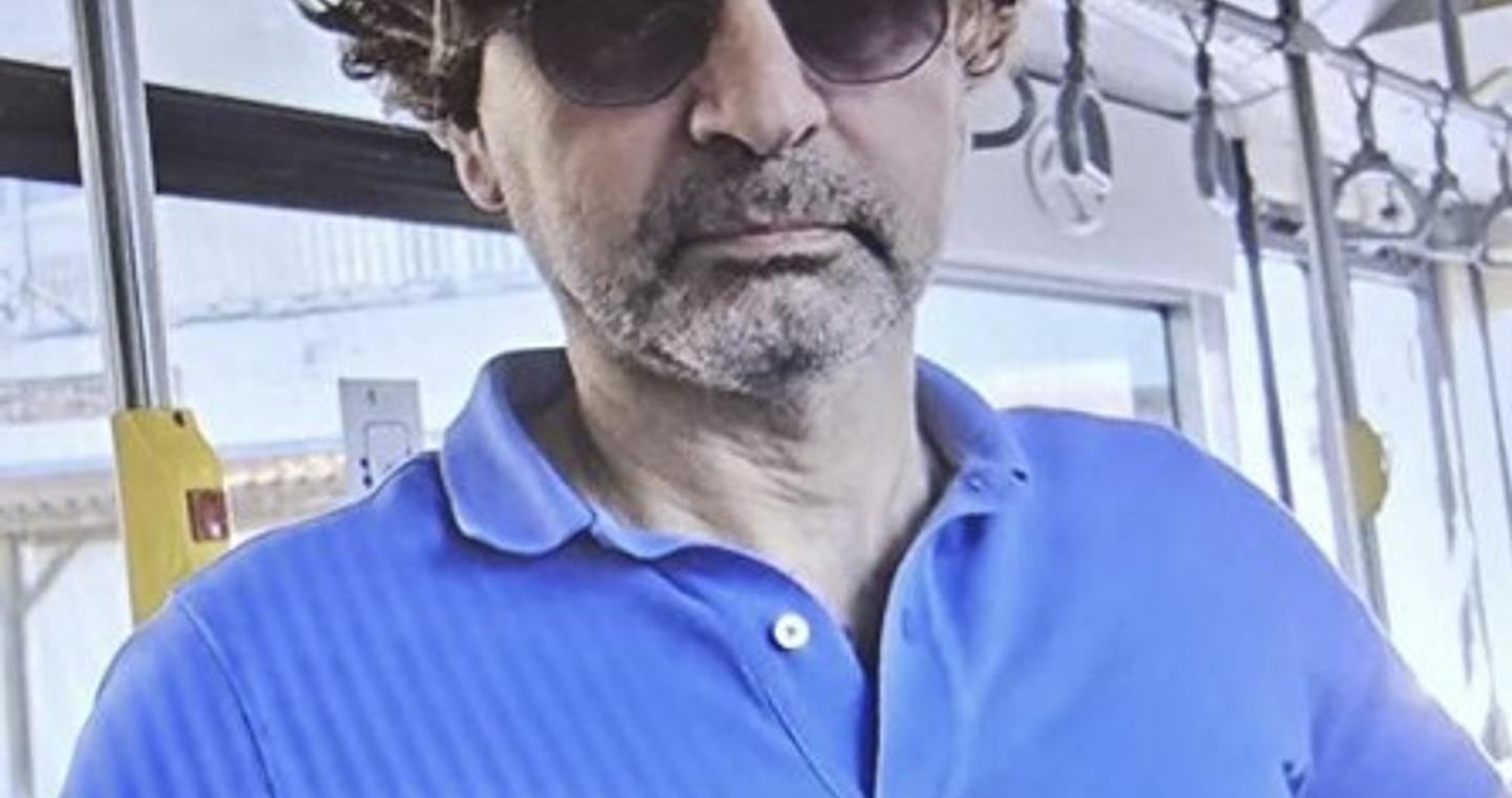 Κύπρος: Σάλος στα social media με τη μεταμφίεση του γενικού ελεγκτή