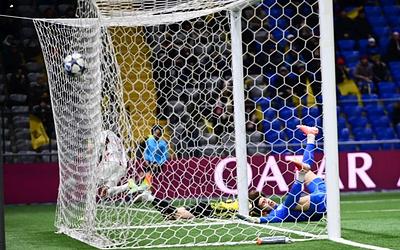 Θρίαμβος Ολυμπιακού στην «παγωμένη» Αστάνα: «Ζωντανό» το όνειρο του Champions League!