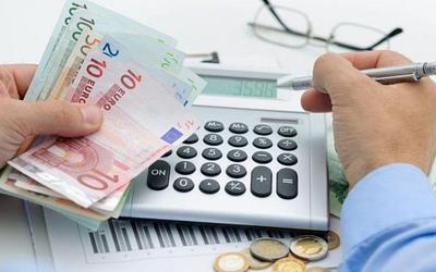 Φορολογική «πρωτιά» της Ελλάδας στον ΟΟΣΑ: Οι φόροι που «γονατίζουν» τους πολίτες