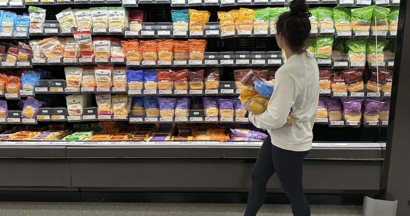 ΕΛΣΤΑΤ: Στο 2,4% ο πληθωρισμός τον Νοέμβριο - Άλμα τιμών σε κρέας, καφέ, σοκολάτα