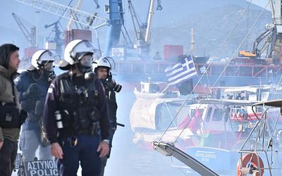 Αγρότες σε όλη την Ελλάδα: Μπλόκα, αποκλεισμοί και παρέμβαση εισαγγελέα!