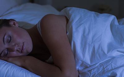 Ύπνος vs. Άσκηση: Τι πραγματικά χρειάζεται το σώμα σου;