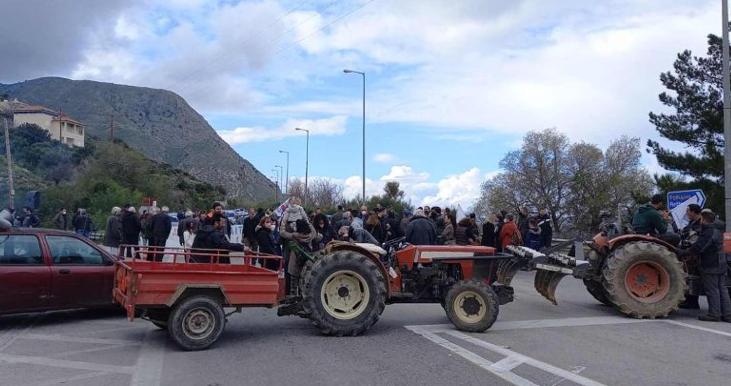 Νέα κινητοποίηση των αγροτών στα Χανιά: Μπλόκο σήμερα στον ΒΟΑΚ- Στο αεροδρόμιο τη Δευτέρα οι κτηνοτρόφοι