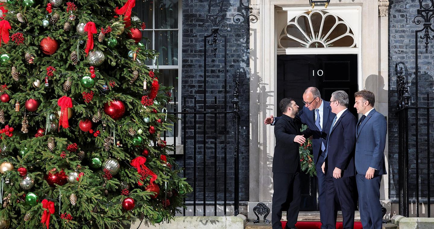 Αγώνας δρόμου για να μείνουν ενωμένες Ευρώπη – ΗΠΑ