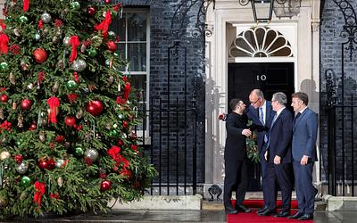 Ζελένσκι στο Λονδίνο: Ευρωπαϊκή αγωνία για το μέλλον της Ουκρανίας!