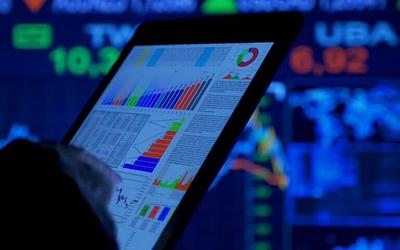 Δημόσιο Χρέος: Η αποκλιμάκωση και το βάρος των τόκων στην οικονομία