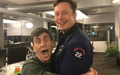 Ο Έλον Μασκ «ρίχνει» τον Φειδία για πρόεδρο της Ευρωπαϊκής Ένωσης!