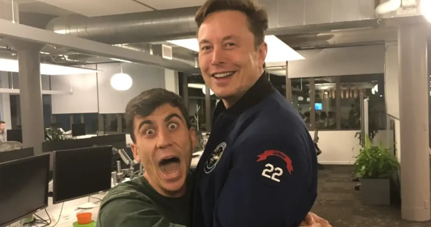 Ο Ίλον Μασκ στηρίζει ξανά Φειδία Παναγιώτου: Ψηφίστε τον για πρόεδρο της Ευρωπαϊκής Ένωσης