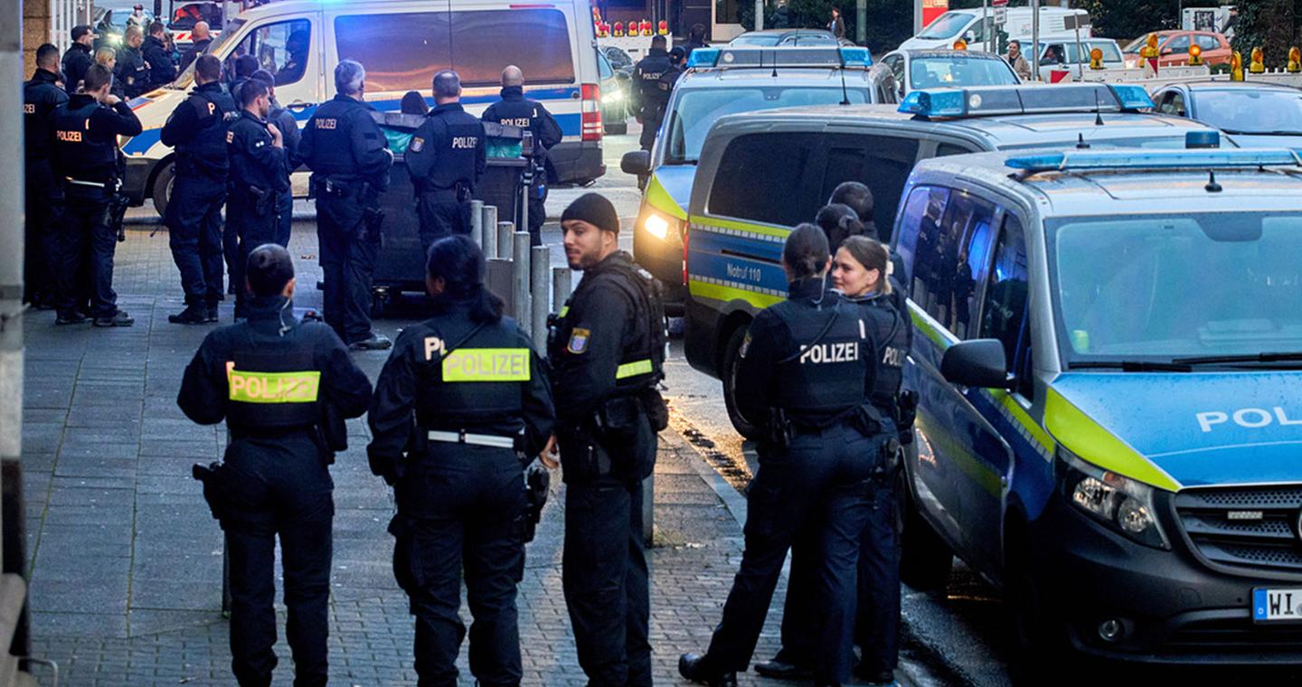 Γερμανία: Σύλληψη πέντε υπόπτων για τον σχεδιασμό επίθεσης σε χριστουγεννιάτικη αγορά