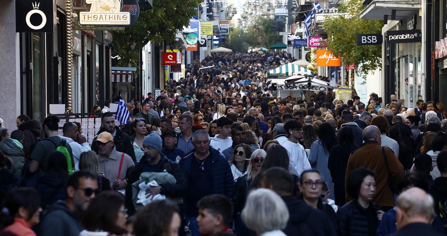 Υπουργείο Οικονομικών: Τέλος η «ομηρία» από χρέη