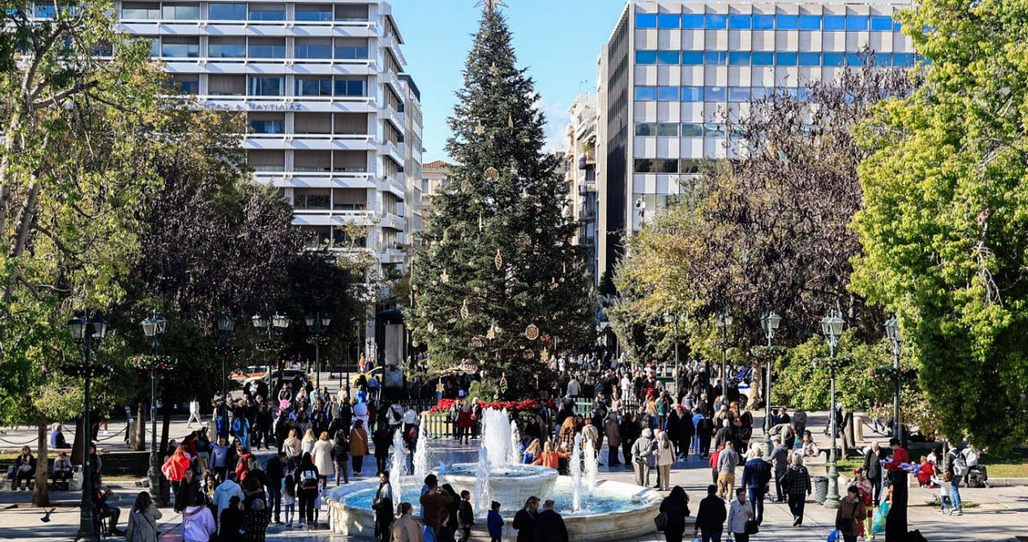 Ανοιχτά τα καταστήματα αύριο και για άλλες δύο Κυριακές – Tο ωράριο λειτουργίας και ποια δεν θα σηκώσουν ρολά