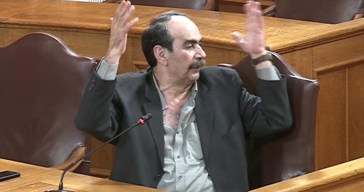 ΠΑΣΟΚ: Αποκαλυπτικός μέσα στη σιωπή του ο Ξυλούρης