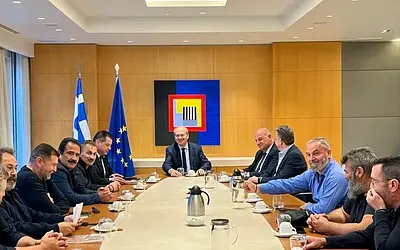 Κυβερνητική θύελλα: Σύσκεψη υπό τον Μητσοτάκη για αγρότες και προϋπολογισμό