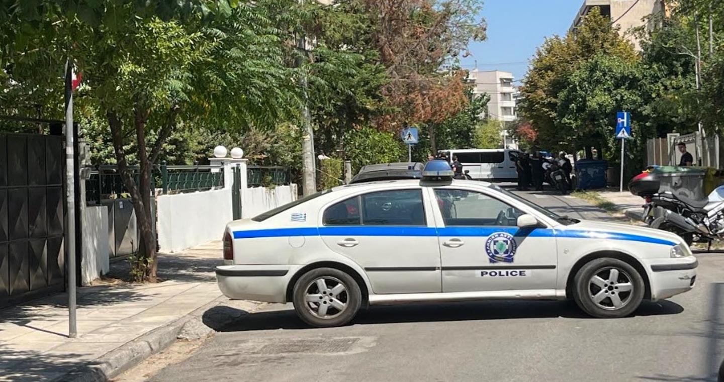 Γυναικοκτονία στο Χαλάνδρι – 28χρονος σκότωσε 47χρονη στην είσοδο πολυκατοικίας