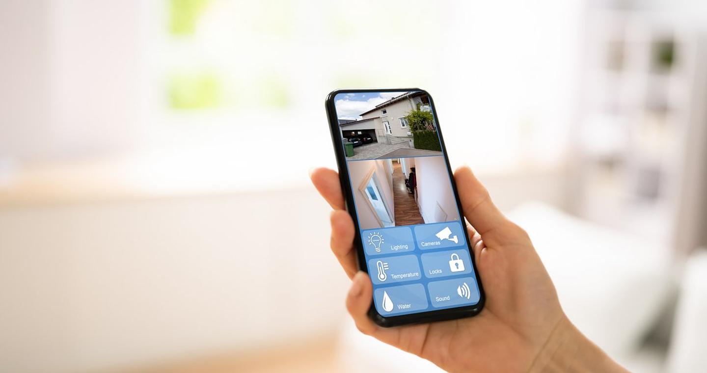 Χρησιμοποιήσετε το παλιό σας smartphone ως κάμερα ασφαλείας για το σπίτι: Πώς να το ρυθμίσετε