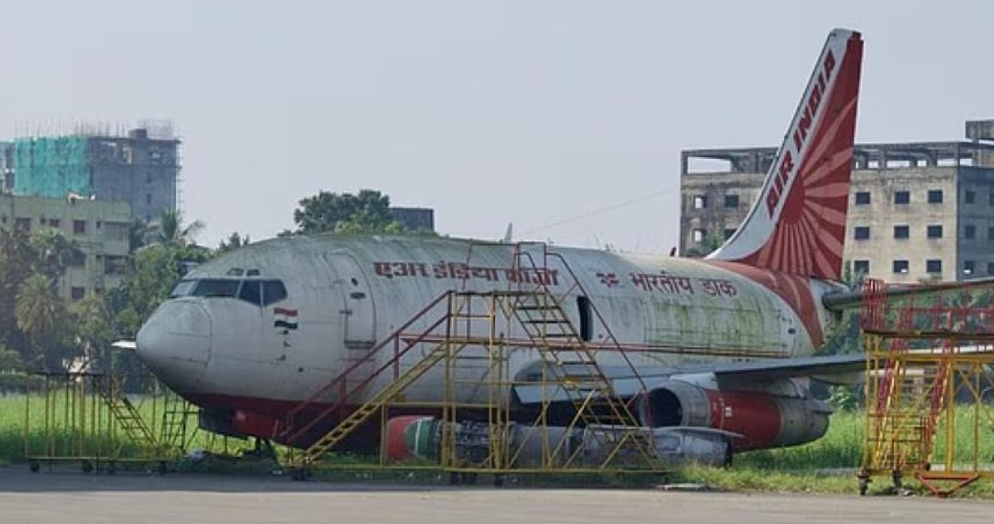 Το μυστήριο με το ξεχασμένο Boeing 737 που εμφανίστηκε «ως διά μαγείας» στην Καλκούτα