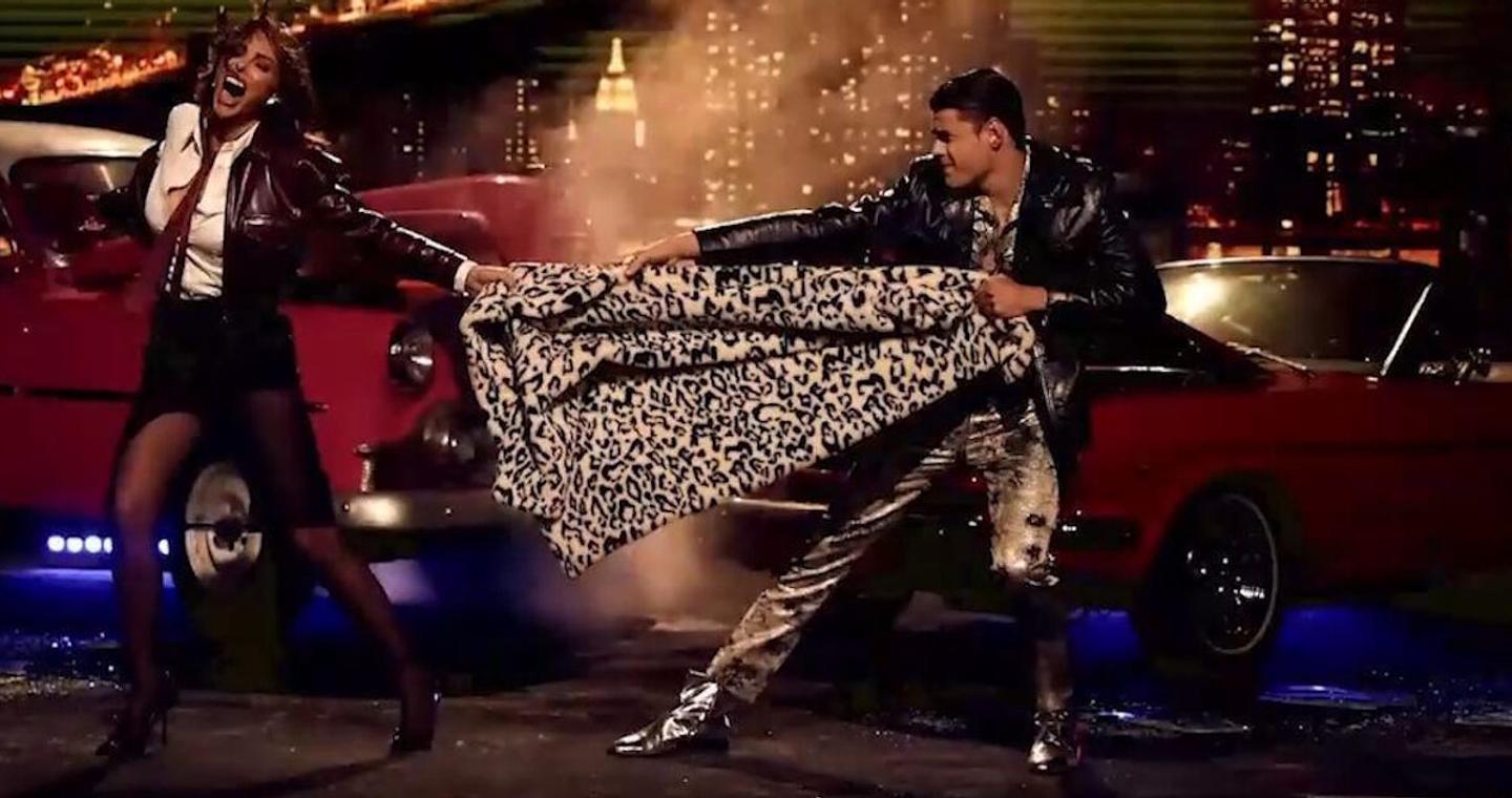 Η Μπέττυ Μαγγίρα σε ρόλο μοντέλου στο GNTM: Η φωτογράφιση με τον Εντουάρντο