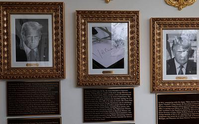 Τραμπ: «Βόμβες» στον Λευκό Οίκο με υβριστικά σχόλια για Μπάιντεν και Ομπάμα