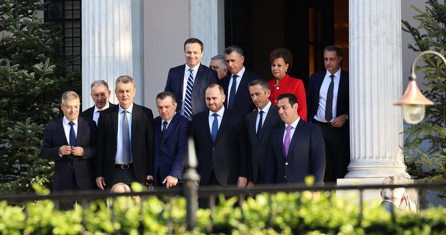 Συνάντηση Μητσοτάκη με βουλευτές της Ν.Δ. στο Μαξίμου (εικόνες)