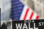 Wall Street: Αμετάβλητοι οι δείκτες εν αναμονή Πάουελ και λιανικής