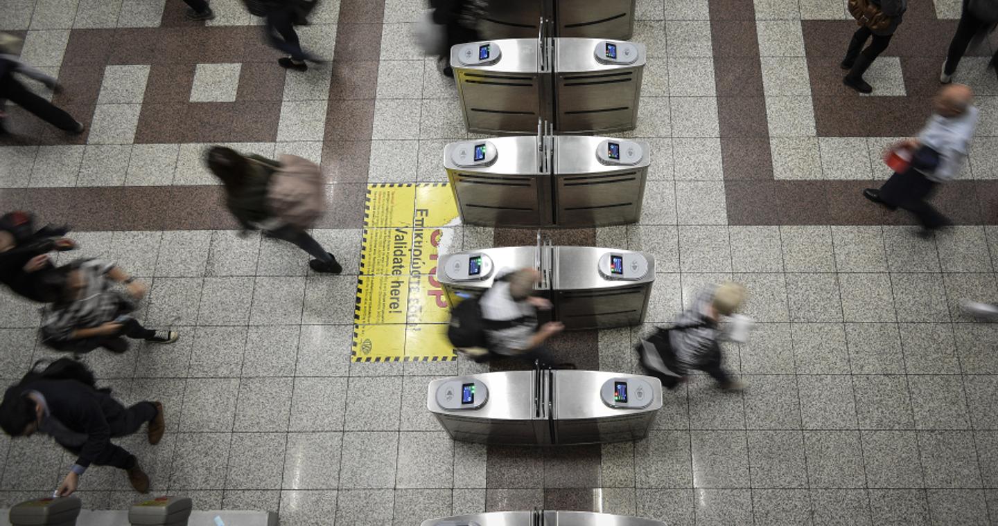 Με κινητό οι μετακινήσεις σε μετρό και λεωφορεία