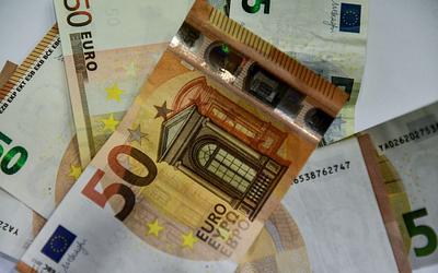 Προϋπολογισμός 2026: Τι αλλάζει σε μισθούς, συντάξεις και φόρους!