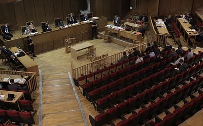 Χρυσή Αυγή: "Ορμητήριο ταγμάτων εφόδου" τα γραφεία της Νίκαιας, λέει η εισαγγελέας