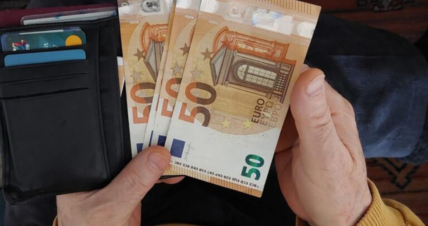 ΔΥΠΑ: Από αύριο η προπληρωμή επιδομάτων, παροχών και Δώρου Χριστουγέννων – Τι ισχύει για όσους έχουν υποχρέωση δήλωσης παρουσίας