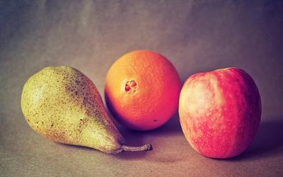 Μήλο vs Πορτοκάλι: Ποιο φρούτο θωρακίζει καλύτερα την άμυνα του οργανισμού;