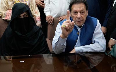 Νέα καταδίκη για τον Ίμραν Χαν: 17 χρόνια φυλάκιση και για τη σύζυγό του!