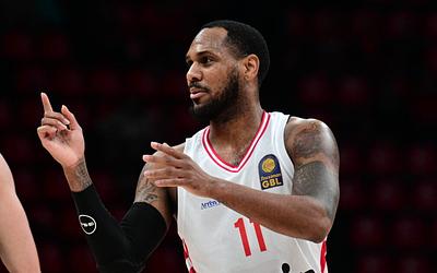 Θερμή υποδοχή στον Μόντε Μόρις από τους φίλους του Ολυμπιακού!