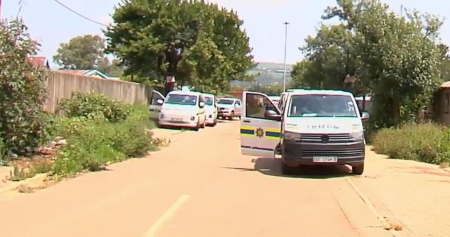 Νότια Αφρική: Ένοπλοι άνδρες σκότωσαν 10 ανθρώπους κοντά στο Γιοχάνεσμπουργκ