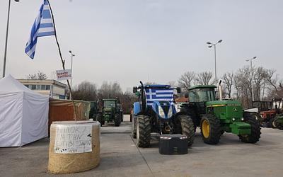 Μπλόκα αγροτών: Μήνυμα Μητσοτάκη και αντιδράσεις από αντιπολίτευση