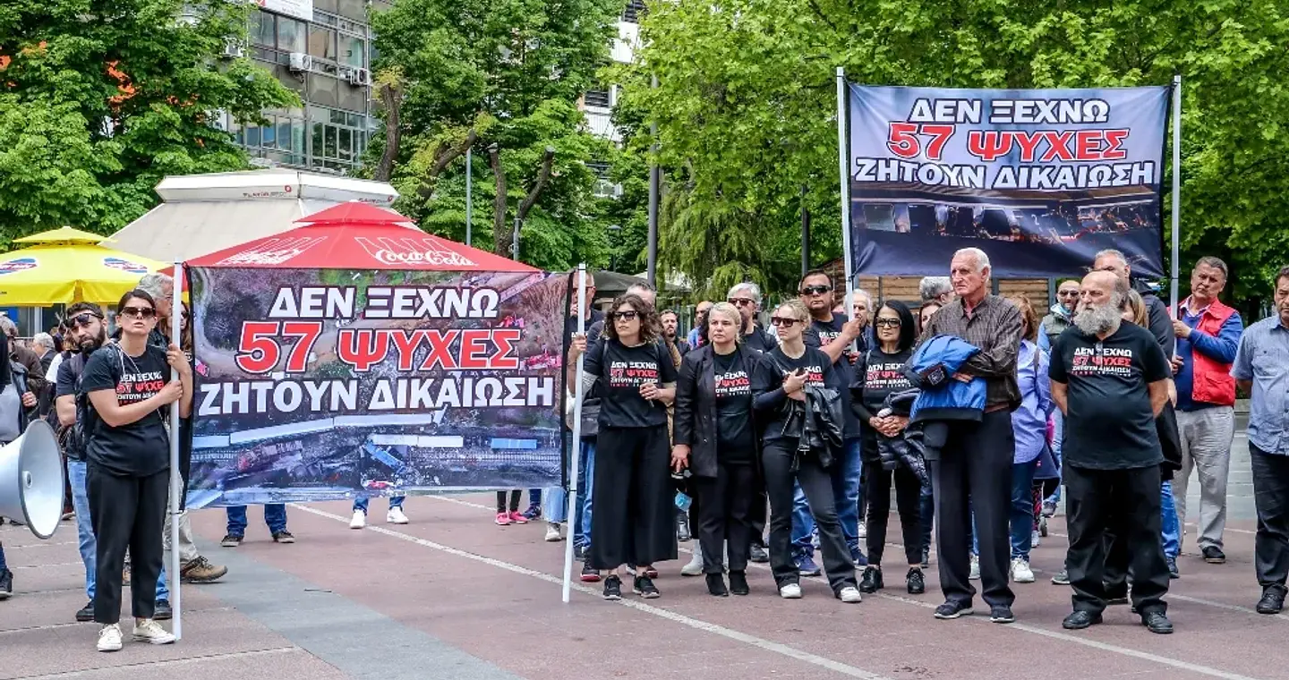 Έφοδος της εφορίας στα γραφεία του Συλλόγου Θυμάτων Τεμπών