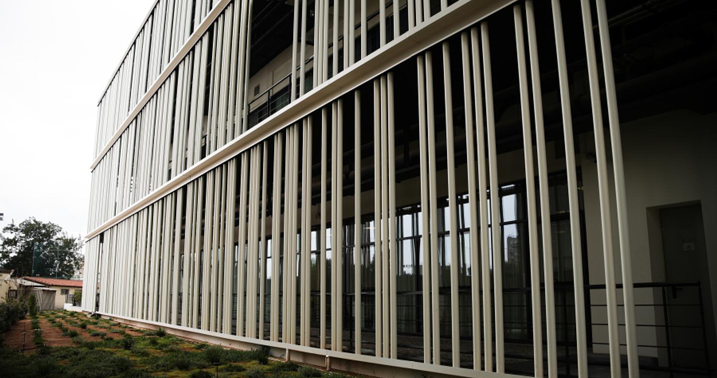 Η εφορία σαρώνει τραπεζικούς λογαριασμούς - Μπλόκο σε ΑΦΜ από την ΑΑΔΕ