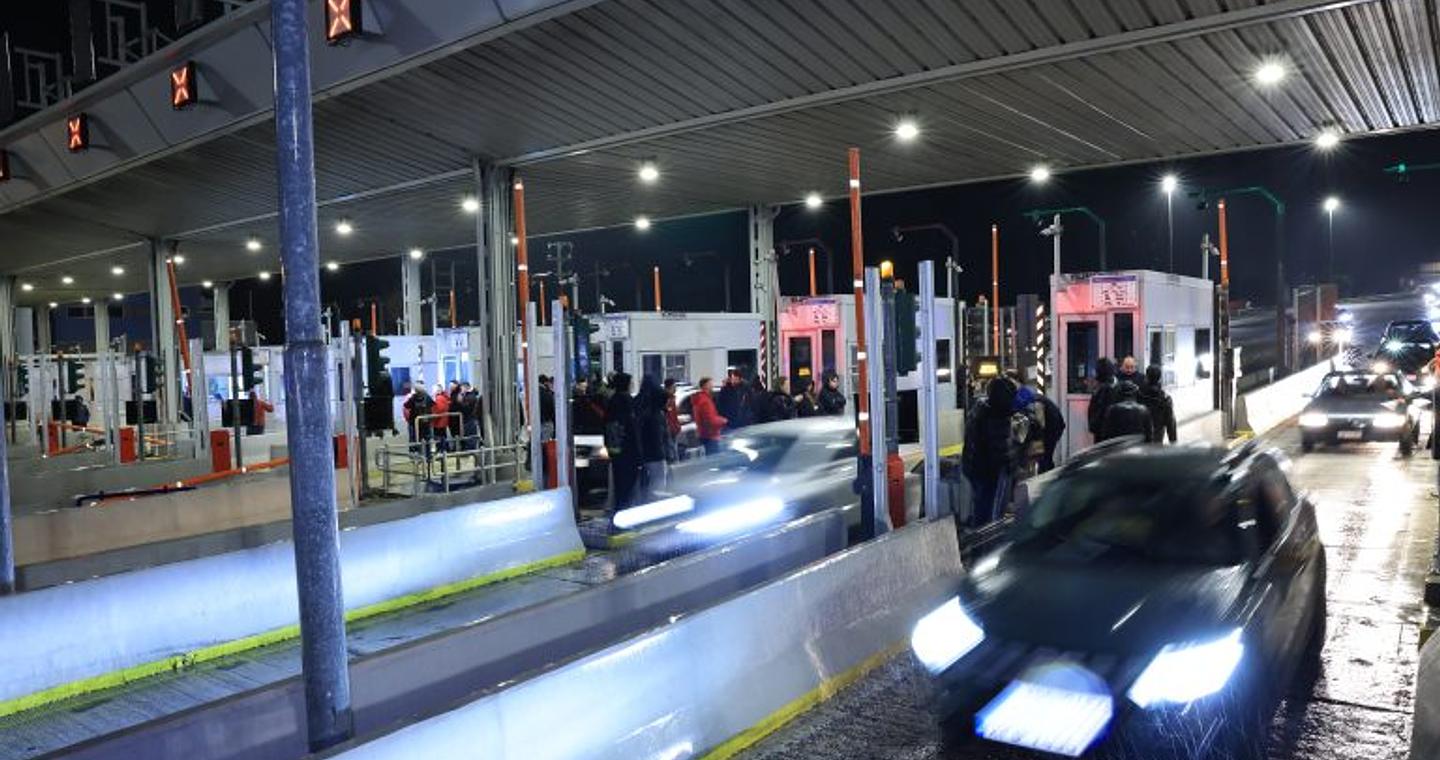 Κινητοποιήσεις αγροτών: Κλείνουν τη Δευτέρα τις  σήραγγες των Τεμπών – Ανοίγουν την Τρίτη τους δρόμους για Ι.Χ