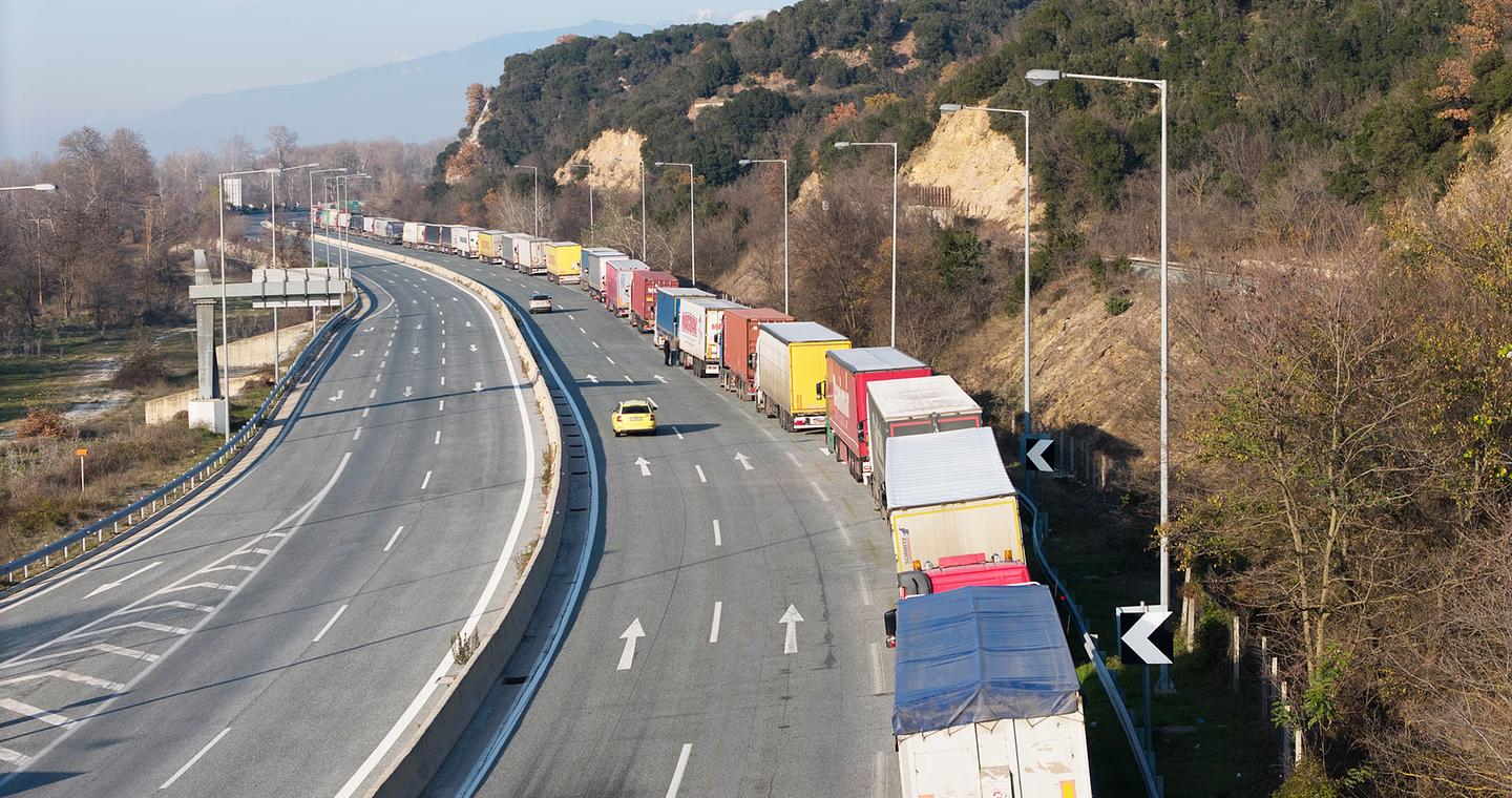 Κινητοποιήσεις αγροτών: Εμφραγμα σε τελωνεία και εθνικές οδούς