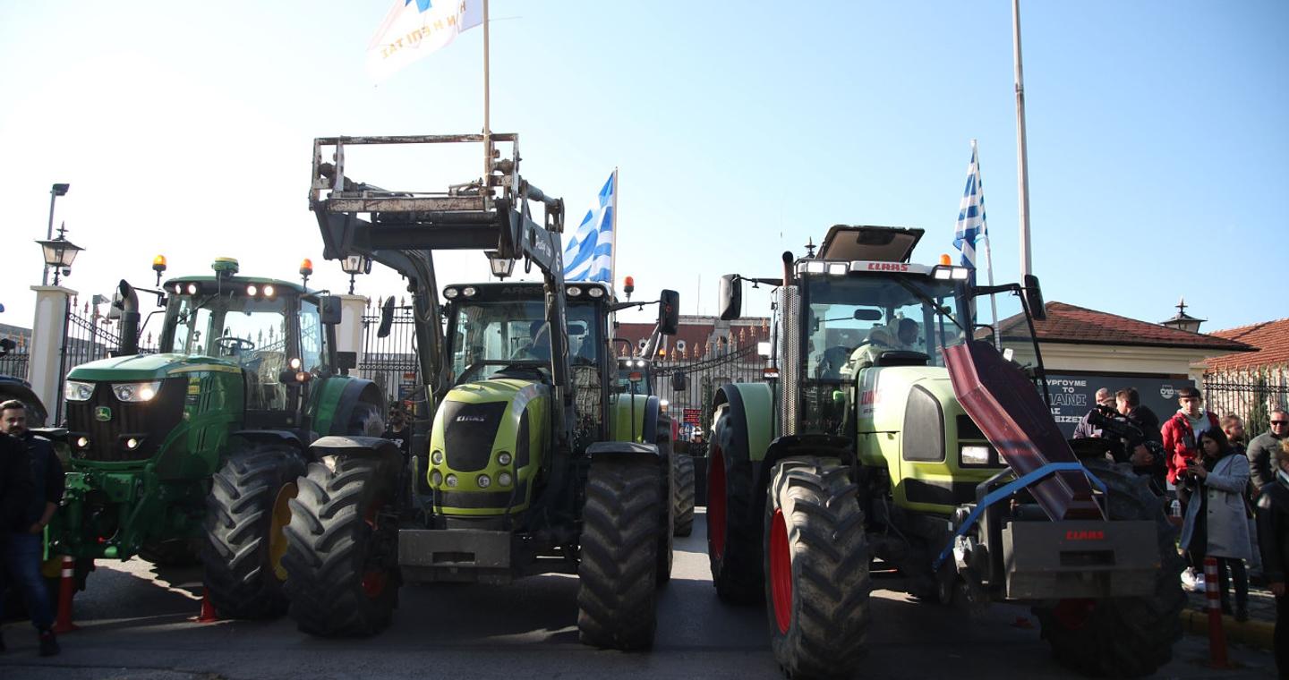 Σκέψεις για αλλαγή στάσης απέναντι στα μπλόκα