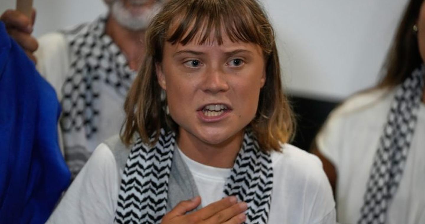 Βρετανία: Η Γκρέτα Τούνμπεργκ συνελήφθη σε διαδήλωση υπέρ των Παλαιστινίων