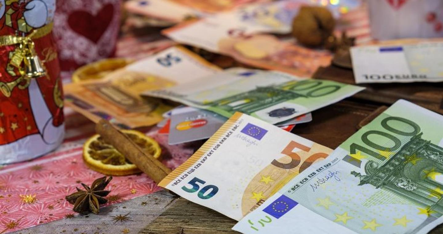 Ολοκληρώθηκε η μεγάλη ετήσια φορολοταρία – Δώδεκα νικητές κερδίζουν από 100.000 ευρώ