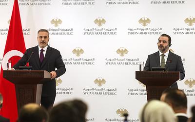 Άφωνος ο Φιντάν: Ξαφνική διακοπή συνέντευξης και «Τρίγωνο του Διαβόλου»!