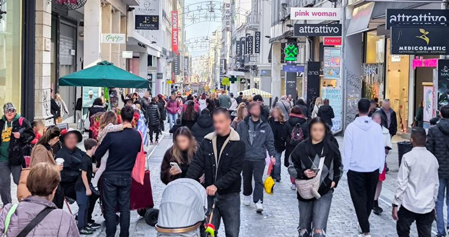 Πώς θα κινηθεί η αγορά σήμερα, παραμονή των Χριστουγέννων – Το ωράριο των καταστημάτων