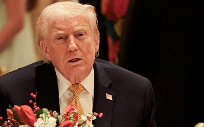 Τραμπ: Χριστούγεννα με «ευχές» στην «ριζοσπαστική αριστερά»