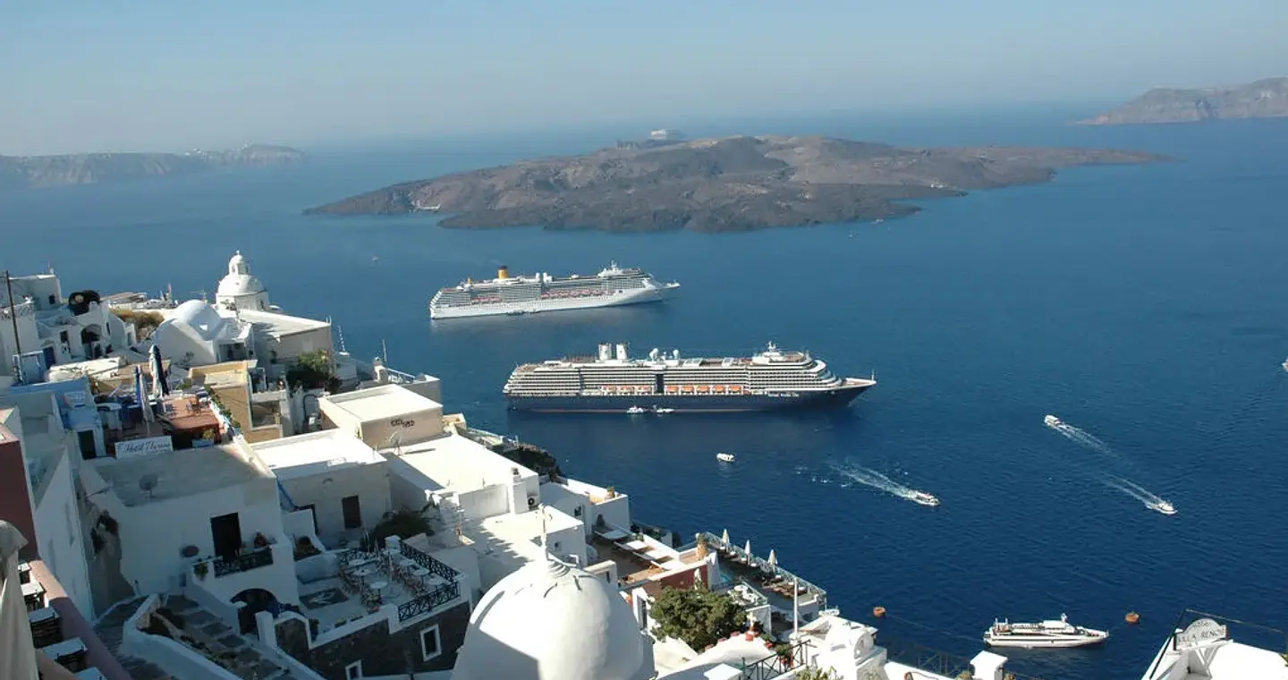 Στην υπεροικοδόμηση αποδίδεται κατολίσθηση που «τρόμαξε» την Σαντορίνη