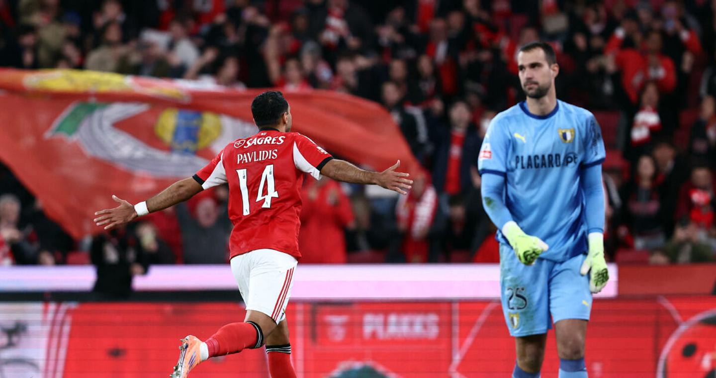 Ο Βαγγέλης Παυλίδης πέτυχε το μοναδικό γκολ στο Μπενφίκα - Φαρμαλικάο 1-0