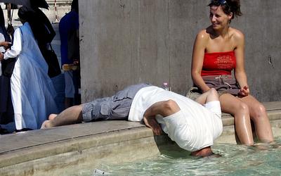 Ισπανία: Δημιουργεί "κλιματικά καταφύγια" πανελλαδικά λόγω ακραίων καιρικών φαινομένων