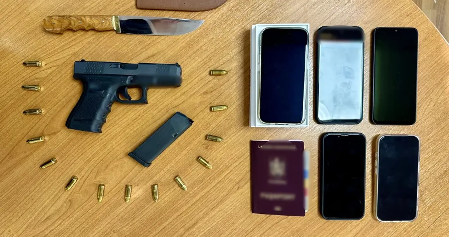 Στα χέρια της ΕΛΑΣ γνωστός εκτελεστής της ρωσόφωνης μαφίας του Έντικ – Είχε χάσει 30 κιλά να μην τον αναγνωρίζουν – Ετοιμαζόταν για νέο χτύπημα