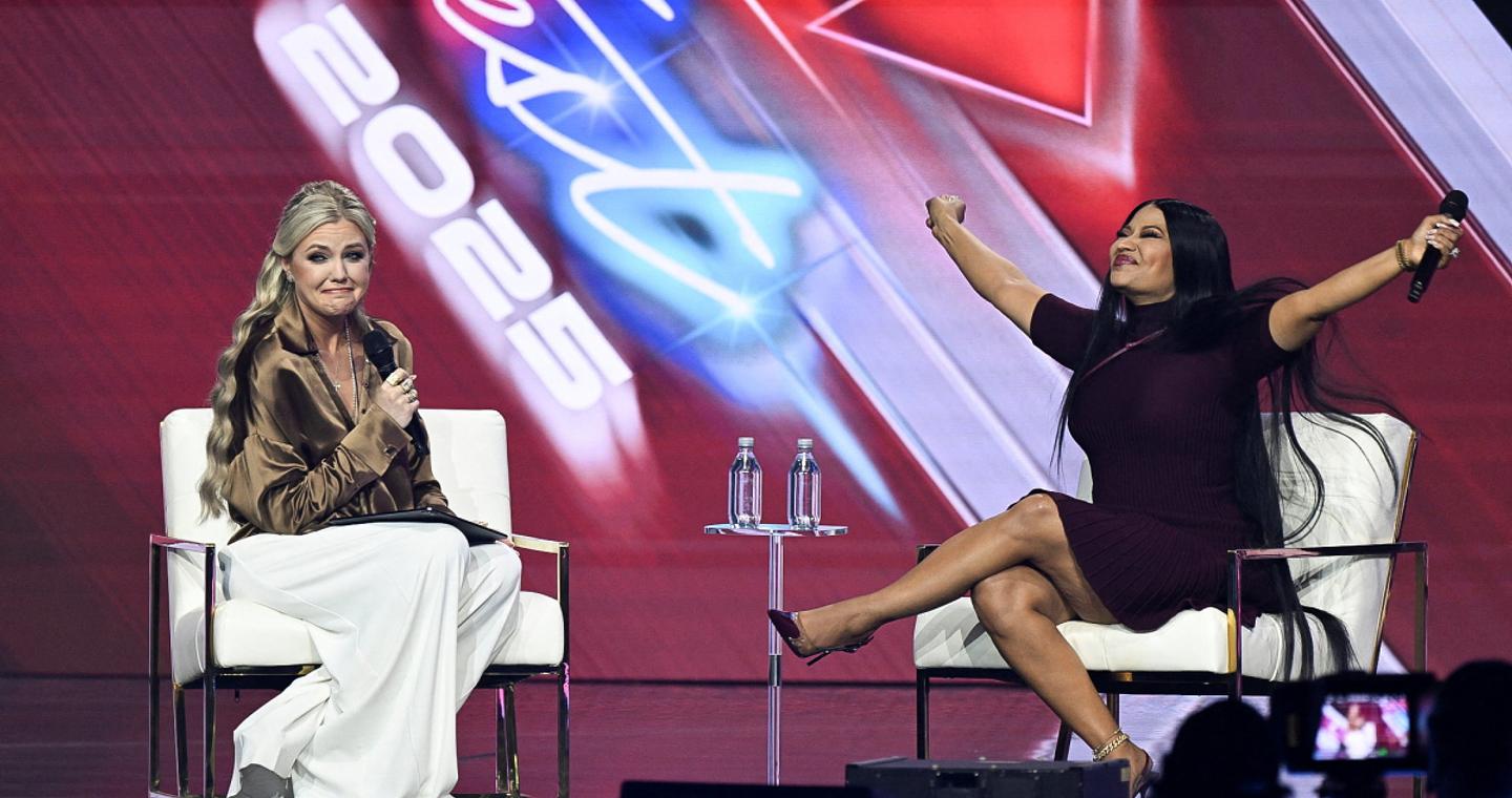 Η Νίκι Μινάζ αποκαλεί κατά λάθος «δολοφόνο» τον Τζέι Ντι Βανς, ενώ αποθεώνει τον Ντόναλντ Τραμπ