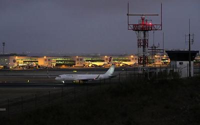 Αναγκαστική προσγείωση αεροσκάφους της Vueling με 164 επιβάτες στη Γαλλία!