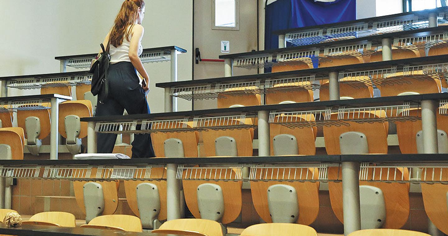 «Αιώνιοι» φοιτητές: 35.000 ζήτησαν παράταση σπουδών, 280.000 θα διαγραφούν